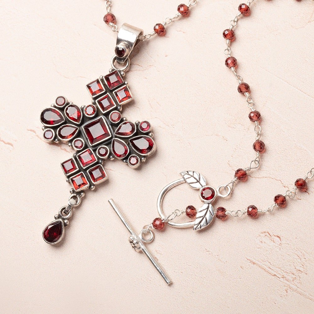 17x18mm Antiqued Sterling Silver Toggle Clasp with Leaves and Garnet - 1 pc - Atlanta Findings